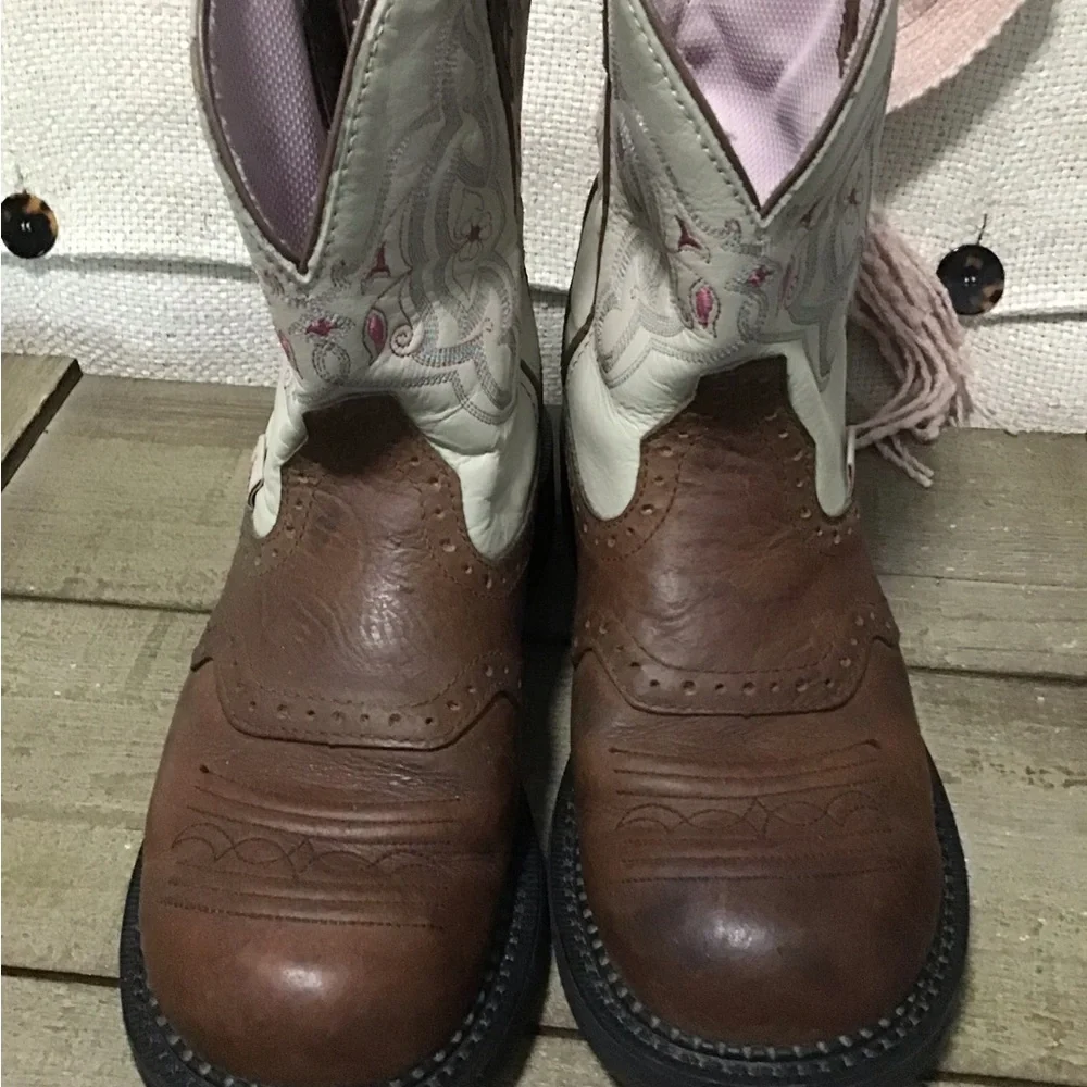 ARIAT Justin women’s Heritage Tess Western Boots.EUC - Picture 3 of 6